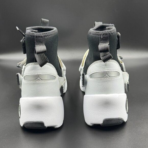 Air Jordan Trunner LX High 'Pure Platinum' - Picture 5 of 12
